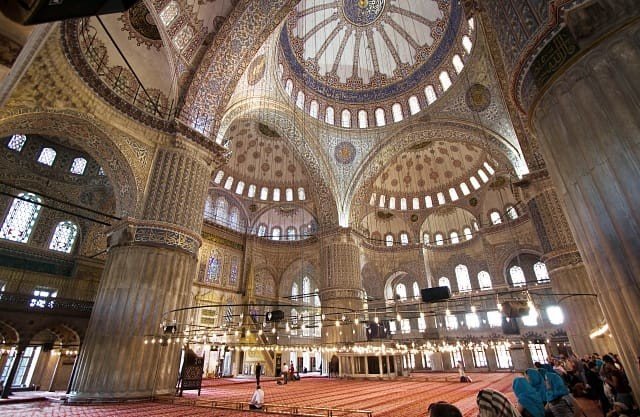 Sultan Ahmet Camii'nin neden 6 minaresi var? 18