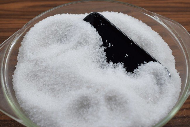 Suya düşen telefon nasıl kurtarılır? 13