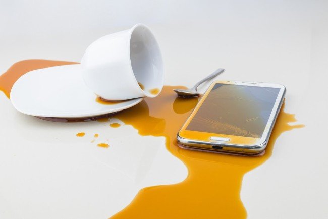 Suya düşen telefon nasıl kurtarılır? 5