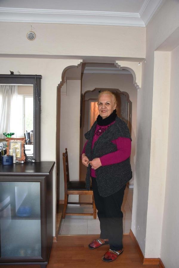 İzmir'in eğik apartmanları 8