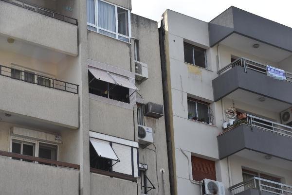İzmir'in eğik apartmanları 4