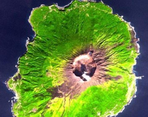 Sadece kadınların yaşadığı ilginç kasaba 14