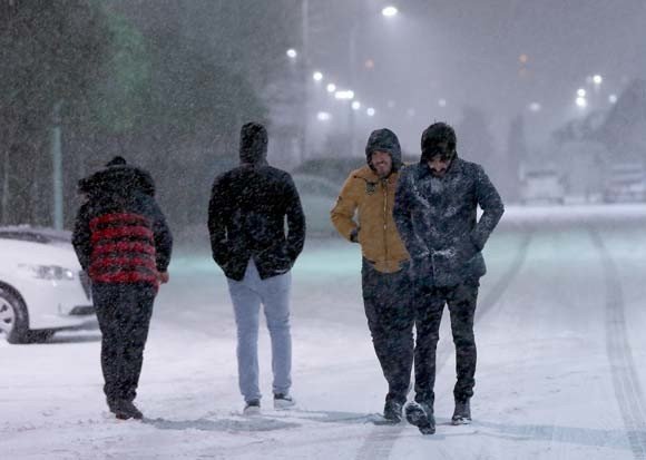 İstanbul beyaza büründü, Vali Yerlikaya uyardı! 20