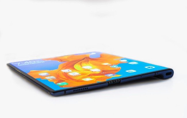 Huawei katlanabilir akıllı telefonu Mate X’i tanıttı 15