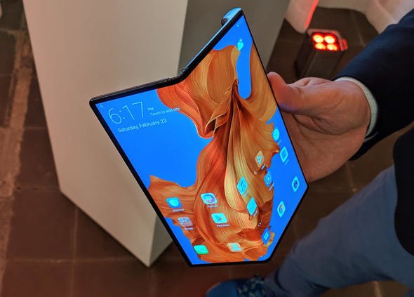 Huawei katlanabilir akıllı telefonu Mate X’i tanıttı 19