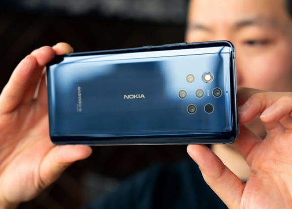 Huawei katlanabilir akıllı telefonu Mate X’i tanıttı 31