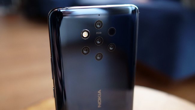 Huawei katlanabilir akıllı telefonu Mate X’i tanıttı 39