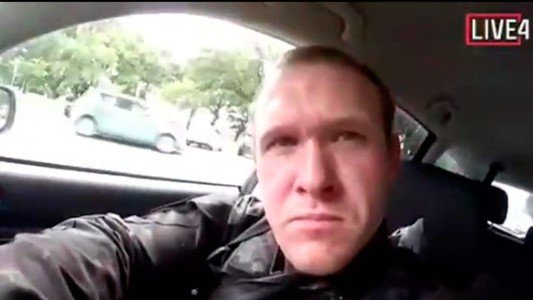 Cami saldırısından ilk kareler 31