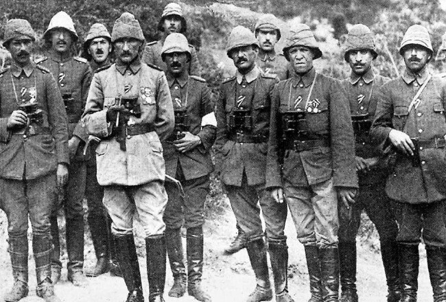 Ünlü isimlerden 18 Mart Çanakkale Zaferi mesajları 4