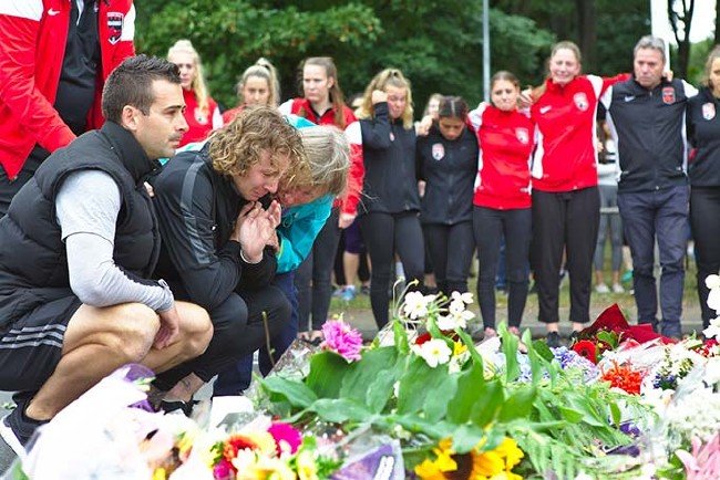 Yeni Zelanda'da acı paylaşılıyor 52