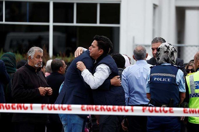 Yeni Zelanda'da acı paylaşılıyor 59