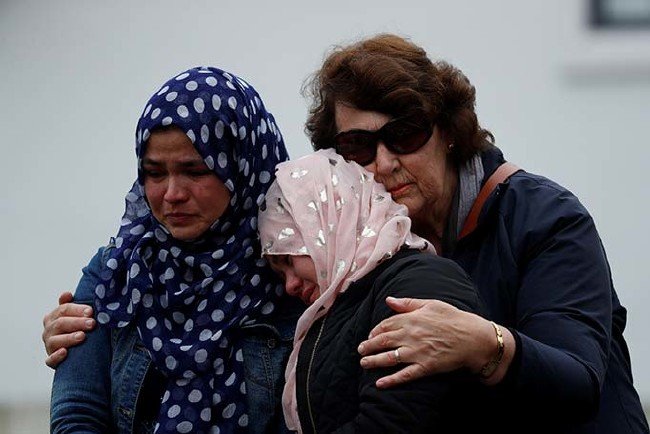 Yeni Zelanda'da acı paylaşılıyor 11