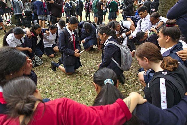 Yeni Zelanda'da acı paylaşılıyor 47