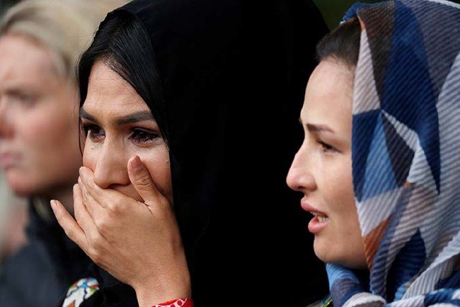 Yeni Zelanda'da acı paylaşılıyor 16