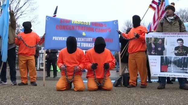 Washington'da Çin'e Uygur protestosu 18