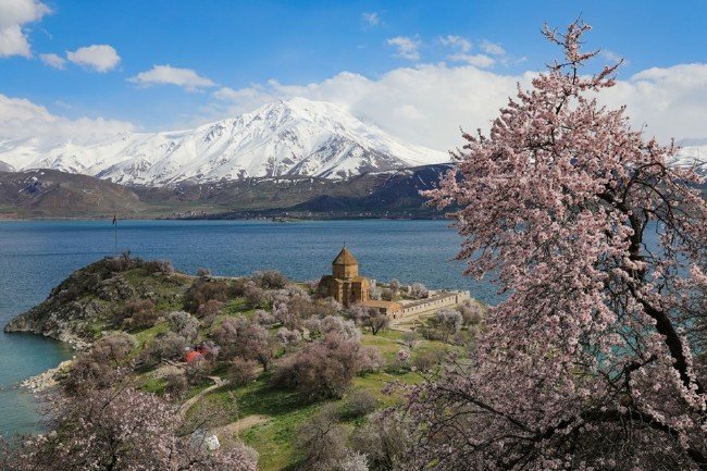 Akdamar Adası'nda ilkbahar güzelliği 30