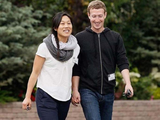 Mark Zuckerberg'den eşine özel icat: Uyku Kutusu 1