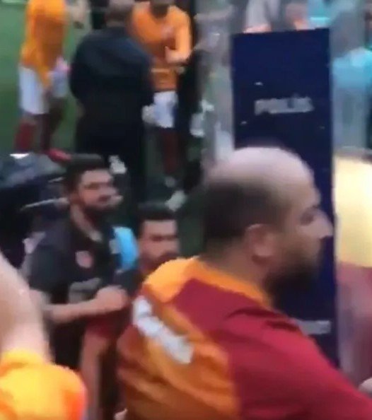 Fatih Terim'den Robinho'ya yumruklu tepki 14