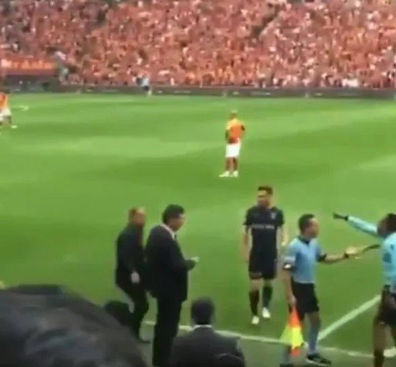 Fatih Terim'den Robinho'ya yumruklu tepki 3