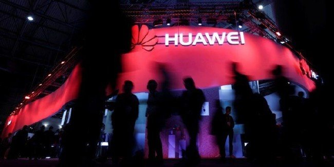Huawei kendi göbeğini kendisi kesecek 6