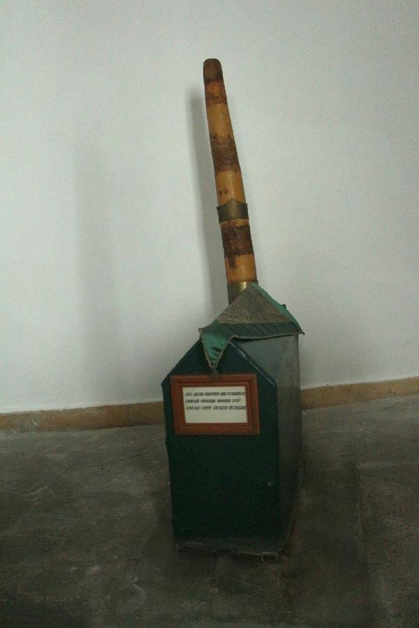 Dolmabahçe Sarayı'nda gizemli türbe 3