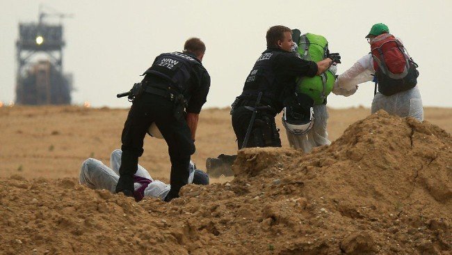 Aktivistler kömür madenine daldı 4