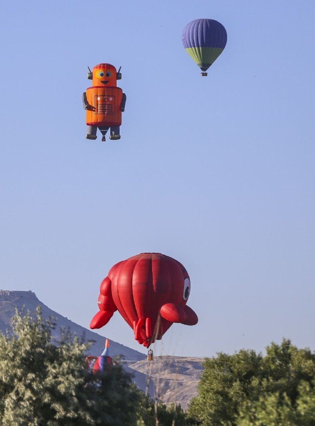 Kapadokya Balon Festivali'ne görkemli açılış 3