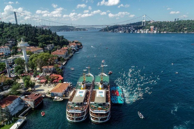 2 bin 400 kişi İstanbul Boğazı'nda yarıştı 2