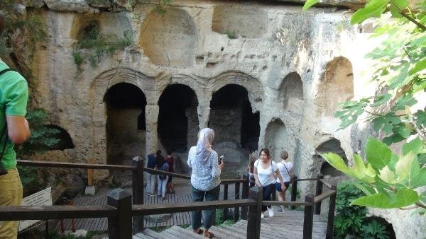 Titus Tüneli’ne ziyaretçi akını 9