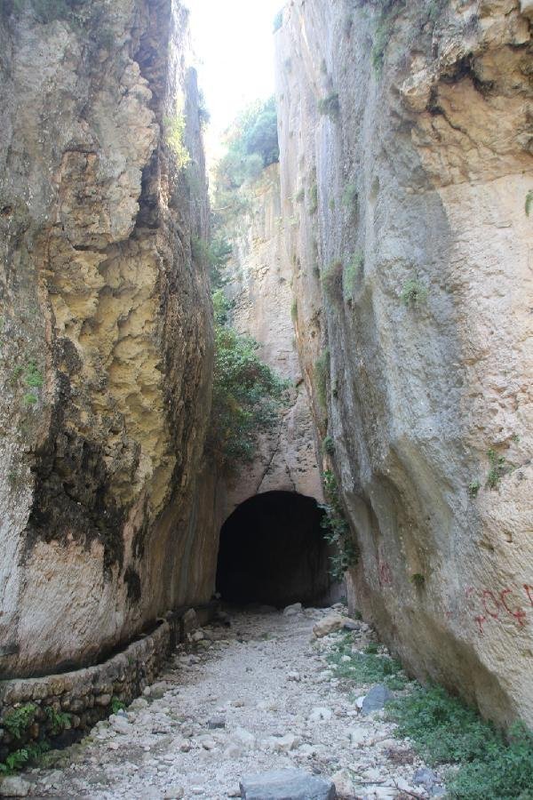 Titus Tüneli’ne ziyaretçi akını 11