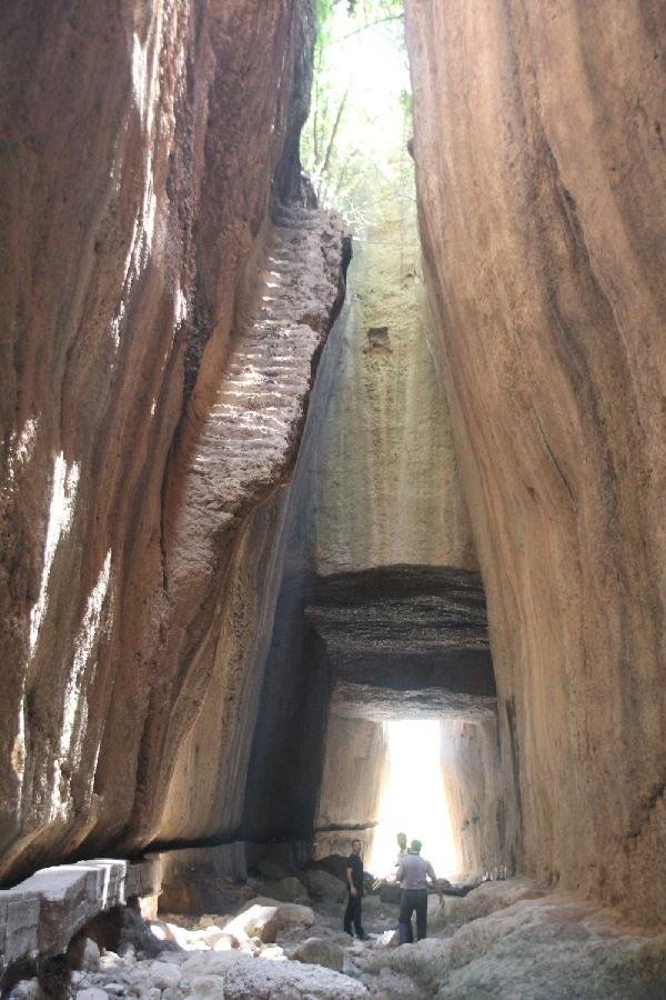 Titus Tüneli’ne ziyaretçi akını 15