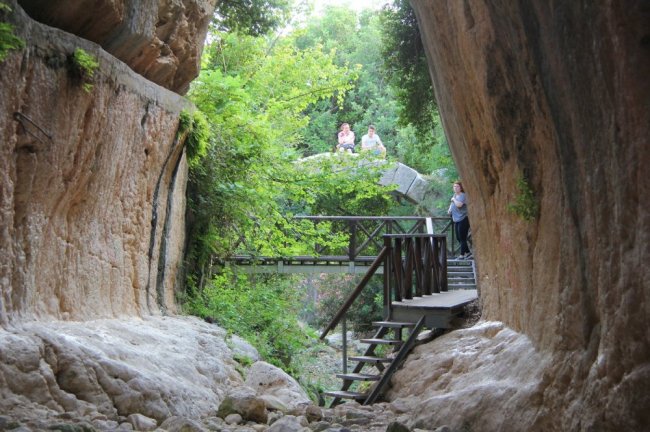 Titus Tüneli’ne ziyaretçi akını 1