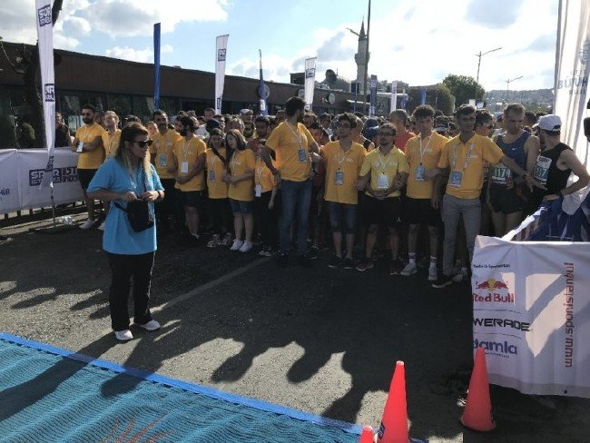 2 bin İstanbullu Üsküdar'da koştu 5