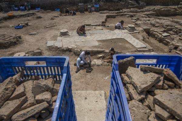 Kadıköy'deki kazılarda bulundu! 12