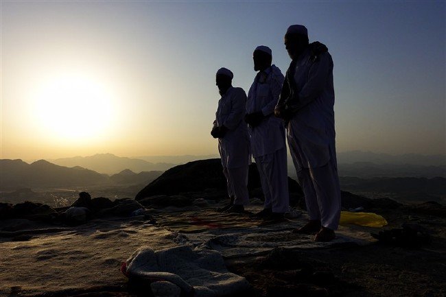 Hicretin mucizevi dağı 'Sevr' 4