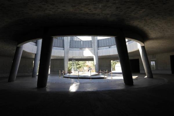 Demirel'in anıt mezarı ziyarete açıldı 8