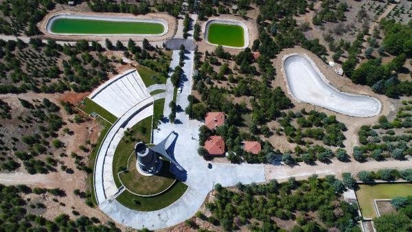 Demirel'in anıt mezarı ziyarete açıldı 11