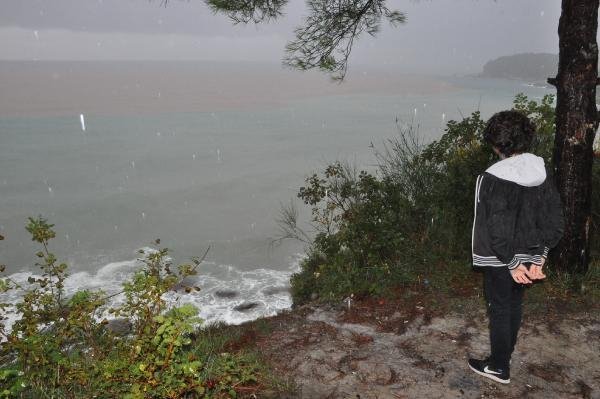 Karadeniz’in rengi değişti 5