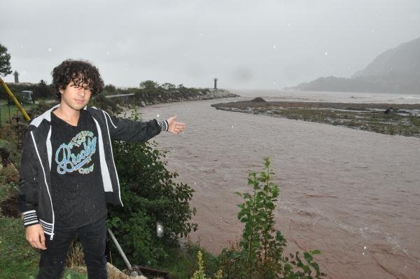 Karadeniz’in rengi değişti 10