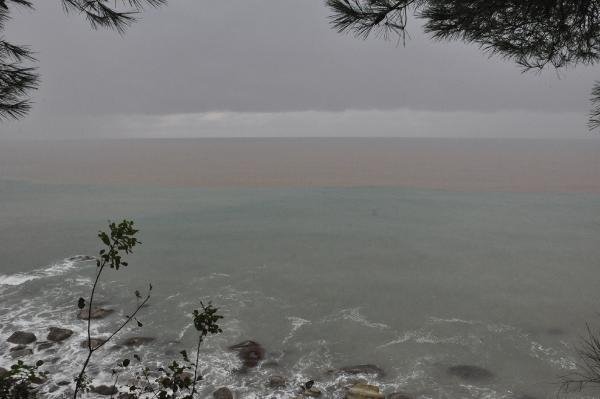 Karadeniz’in rengi değişti 6