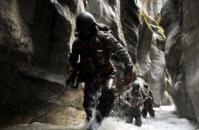 Mehmetçik Suriye'de bu silahlarla vuruyor 23