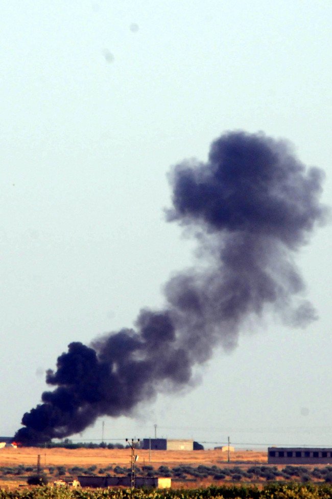 Barış Pınarı Harekatı'ndan ilk görüntüler... 12