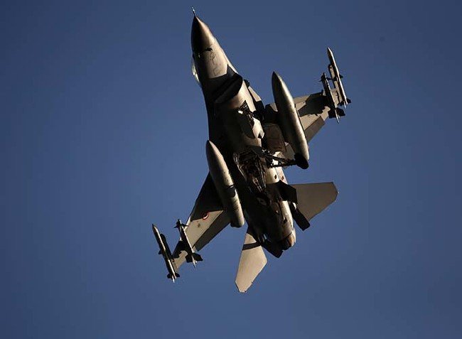 Barış Pınarı Harekatı'ndan ilk görüntüler... 15