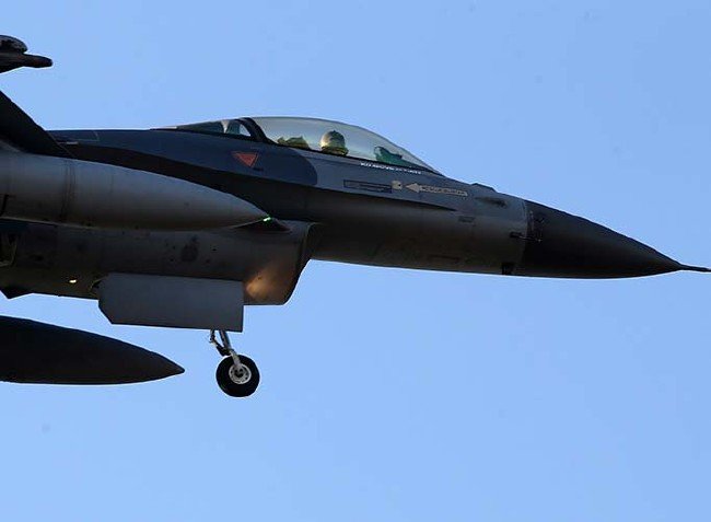 Barış Pınarı Harekatı'ndan ilk görüntüler... 16