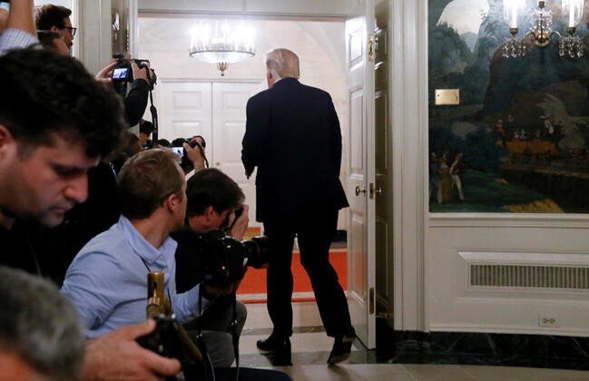 ABD askeri, uçağa zırhlı araçlar yükleyerek ayrıldı 11