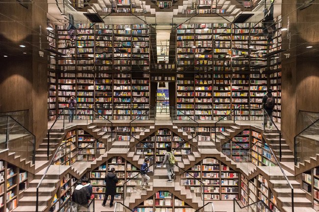 İçerisinden çıkmak istemeyeceğiniz büyüleyici kitapçılar 2