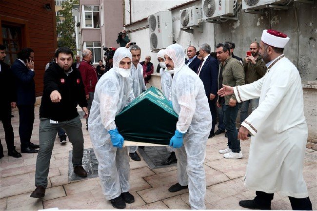 Siyanürle intihar eden 4 kardeşe veda 12