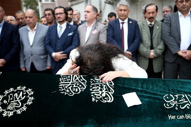 Siyanürle intihar eden 4 kardeşe veda 17