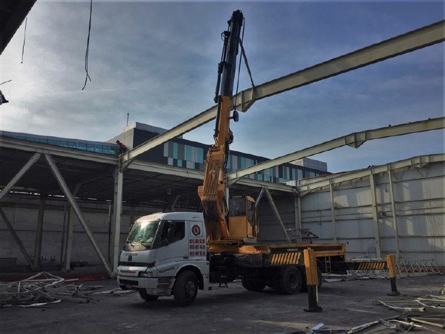 Atatürk Havalimanı'nda yıkım başladı 7