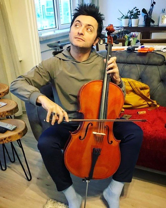 Zakkum'un solisti estetikle bambaşka biri oldu 10